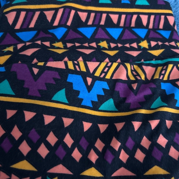 Lularoe - Picture 1 of 2